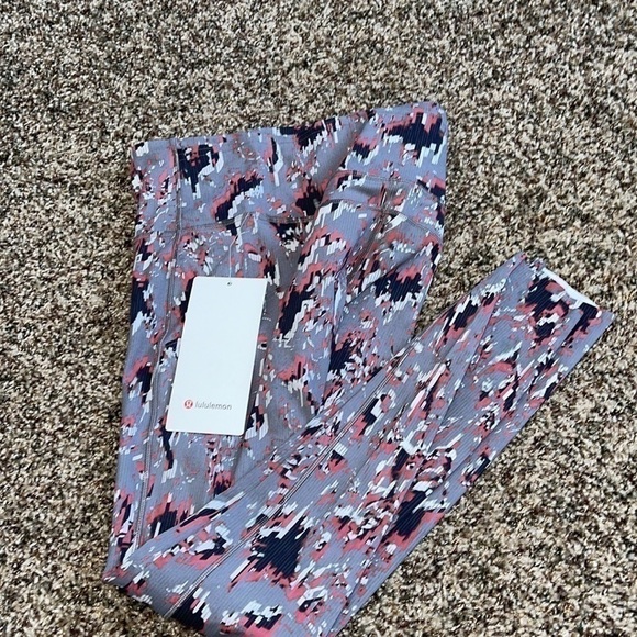 NWT Fast and Free High Rise Tight 25” - Picture 11 of 11